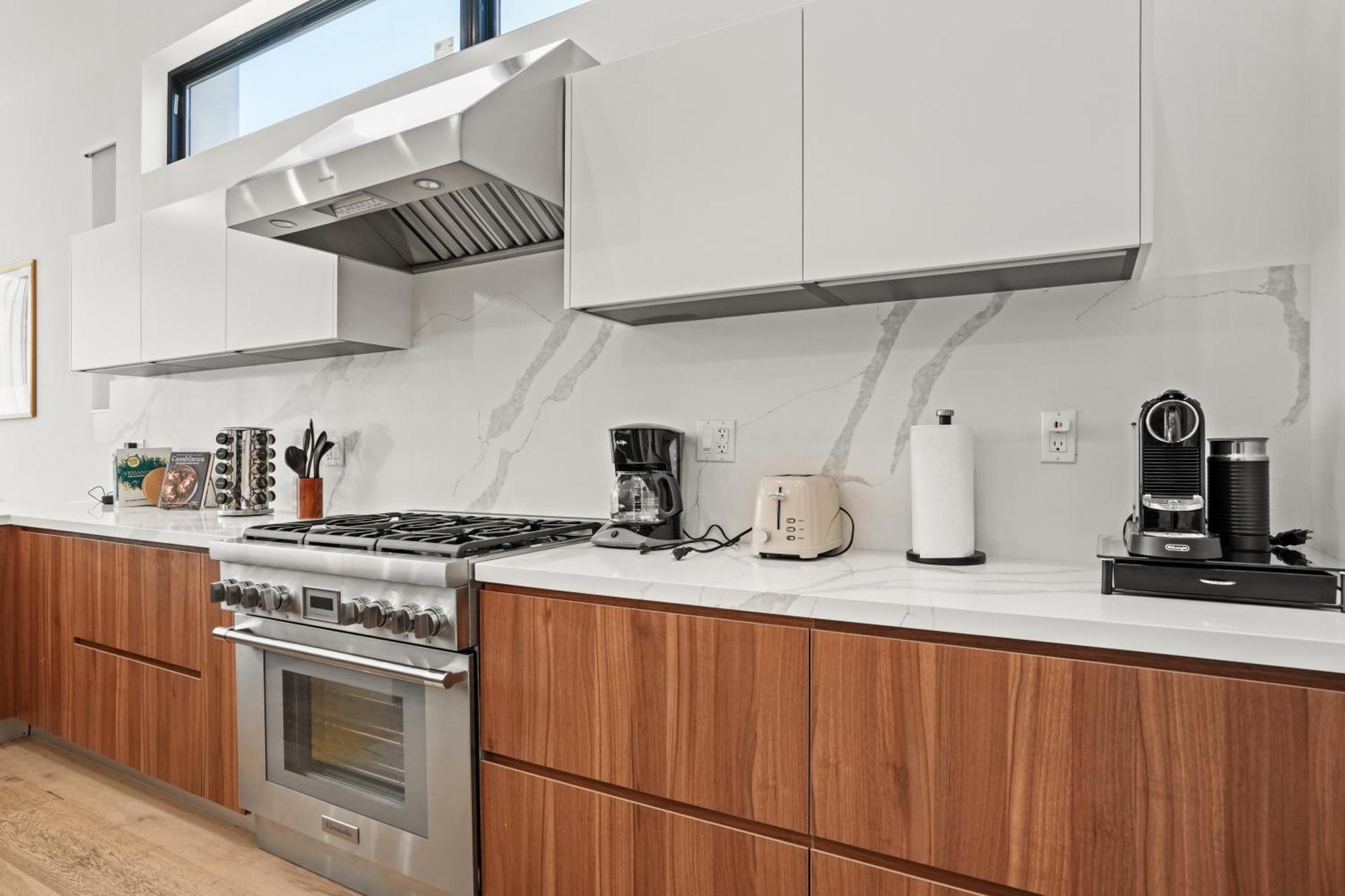 New Lavish Elegant 3br In Mar Vista, Pet Friendly! 10min To Venice Beach! Hébergement de vacances Los Angeles